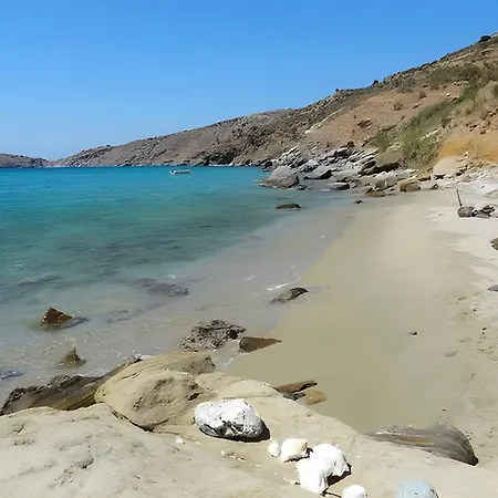 Alisachni Andros
