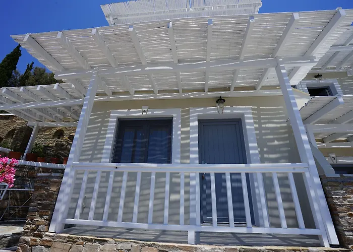 דירה Alisachni Andros